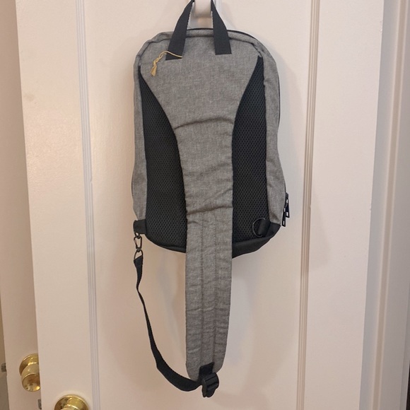 sling bag/ chest pack for unisex - Picture 6 of 6